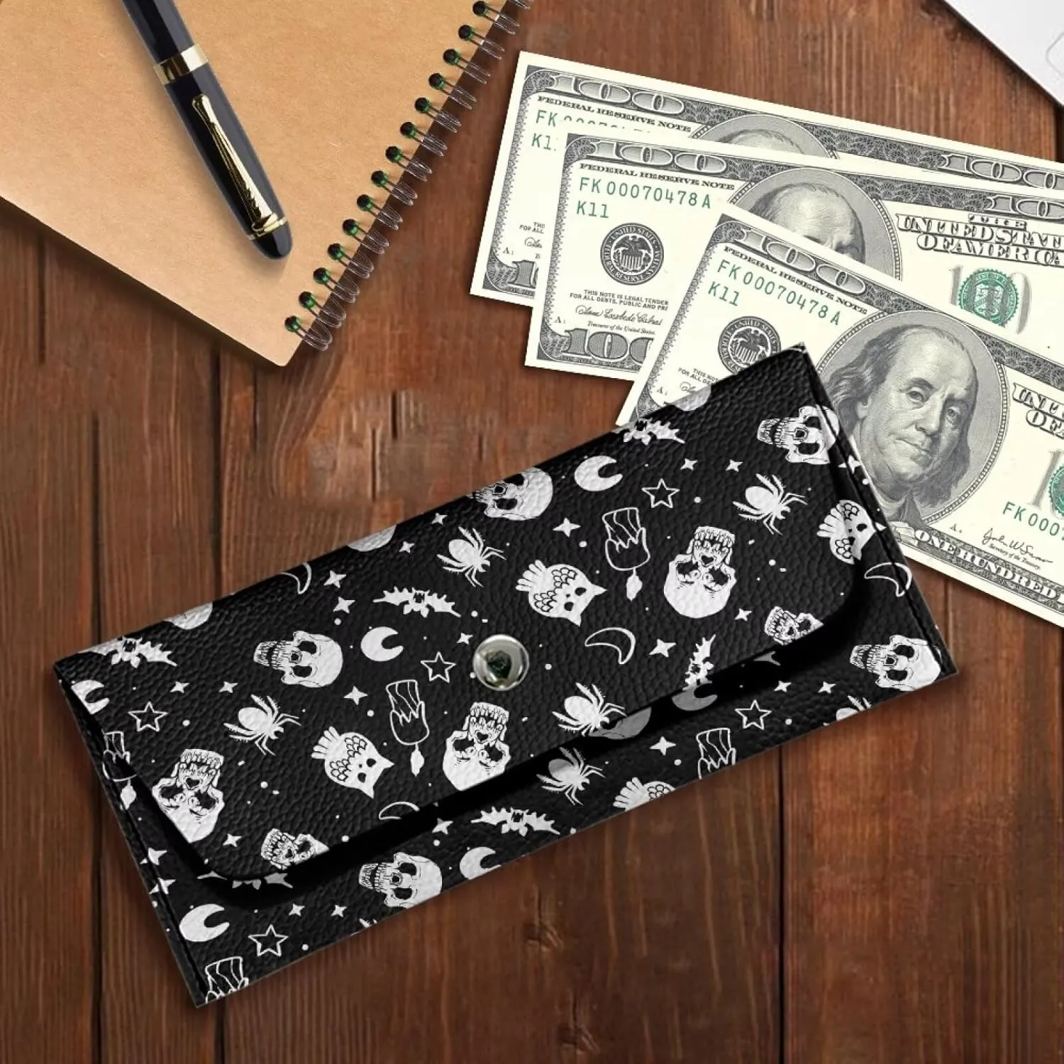 Black Skull Graphic Wallet for Women Portable Travel Work Leather Clutch Bags Lightweight Ladies Slim Card Holder Cash Purses with Button for Everyday Outdoor Use