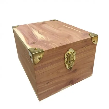COLLONIL SHOE HAMPER  CEDAR