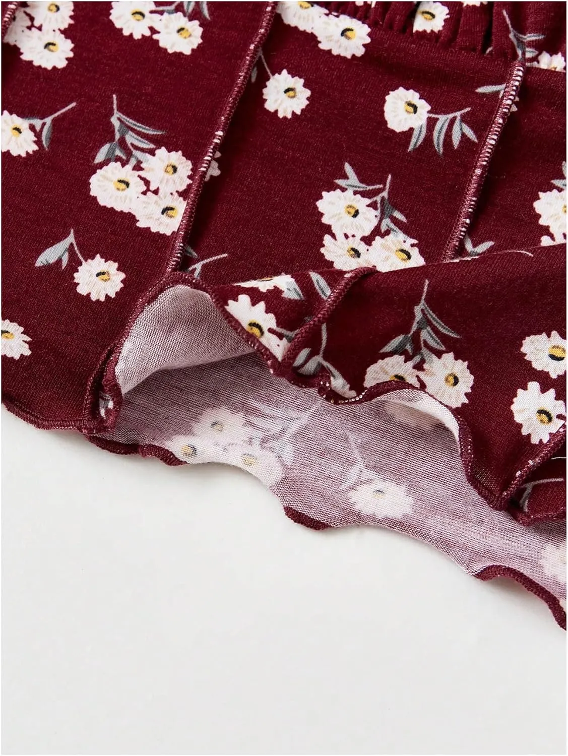 OYOANGLE Women's Floral Print Cami Crop Top Ruched Frilly Trim Spaghetti Strap Fitted Camisoles