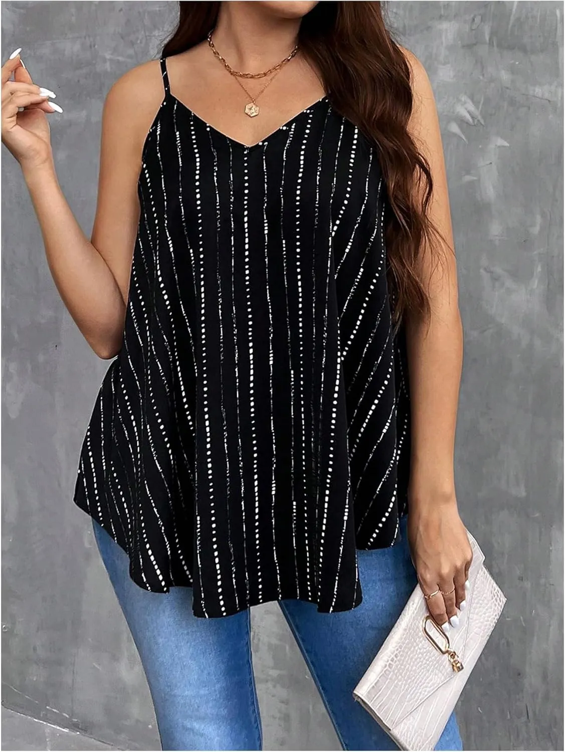 OYOANGLE Women's Plus Size Striped Print V Neck Cami Tops Spaghetti Strap Flowy Camisoles Sleeveless Tunic Shirts