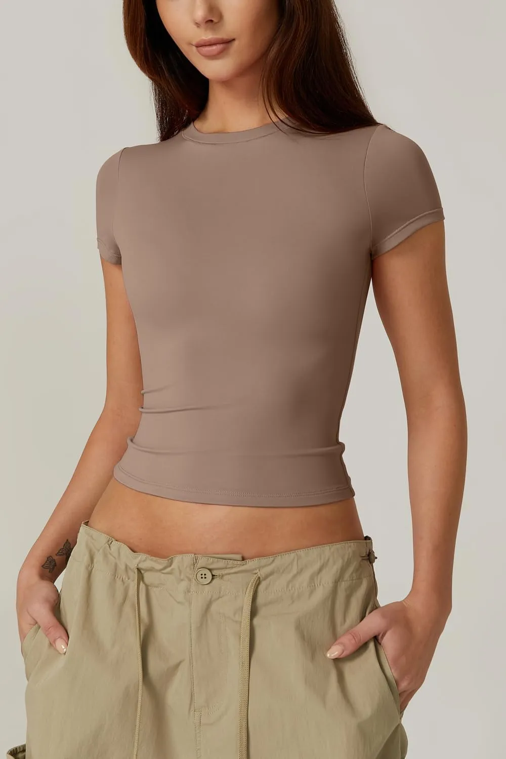 QINSEN Women's Crew Neck Short Sleeve Double-Layer Tops Basic Slim Fit Going Out T Shirt