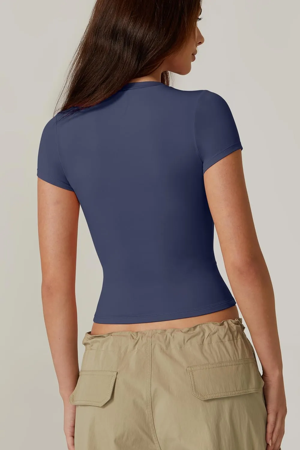 QINSEN Women's Crew Neck Short Sleeve Double-Layer Tops Basic Slim Fit Going Out T Shirt