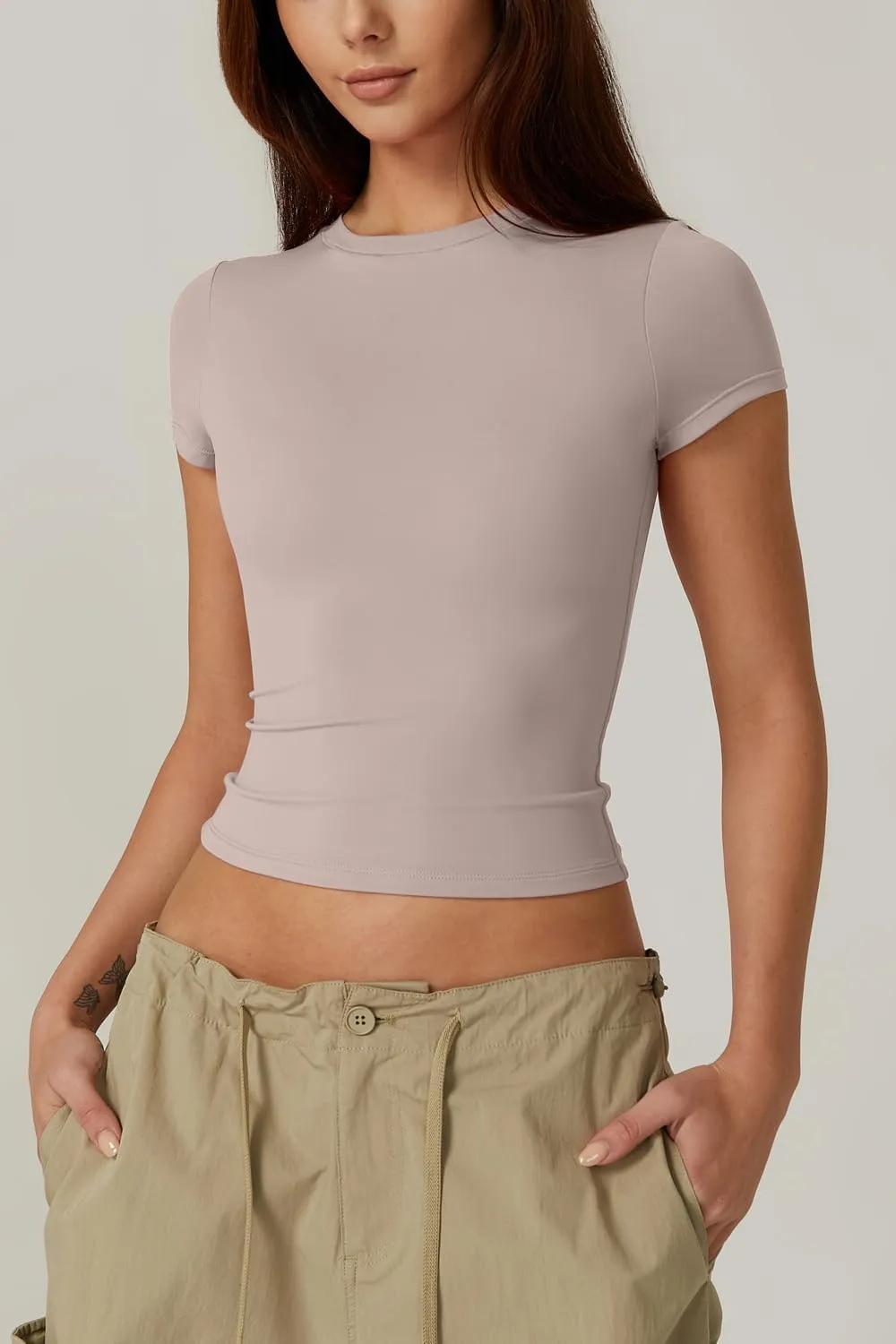 QINSEN Women's Crew Neck Short Sleeve Double-Layer Tops Basic Slim Fit Going Out T Shirt