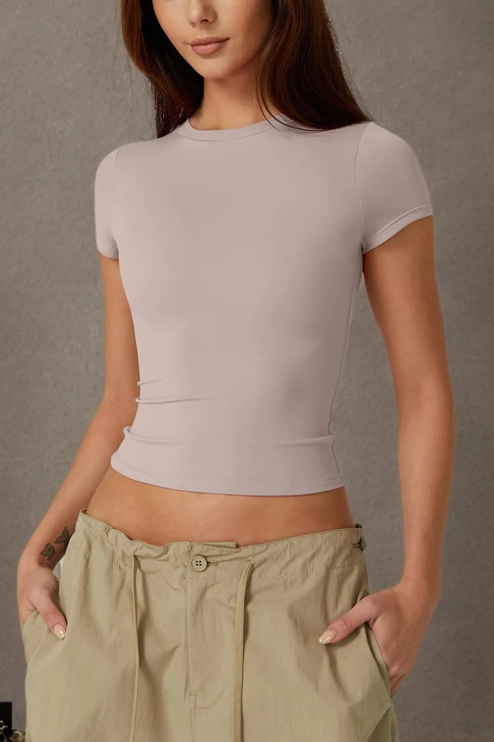 QINSEN Women's Crew Neck Short Sleeve Double-Layer Tops Basic Slim Fit Going Out T Shirt
