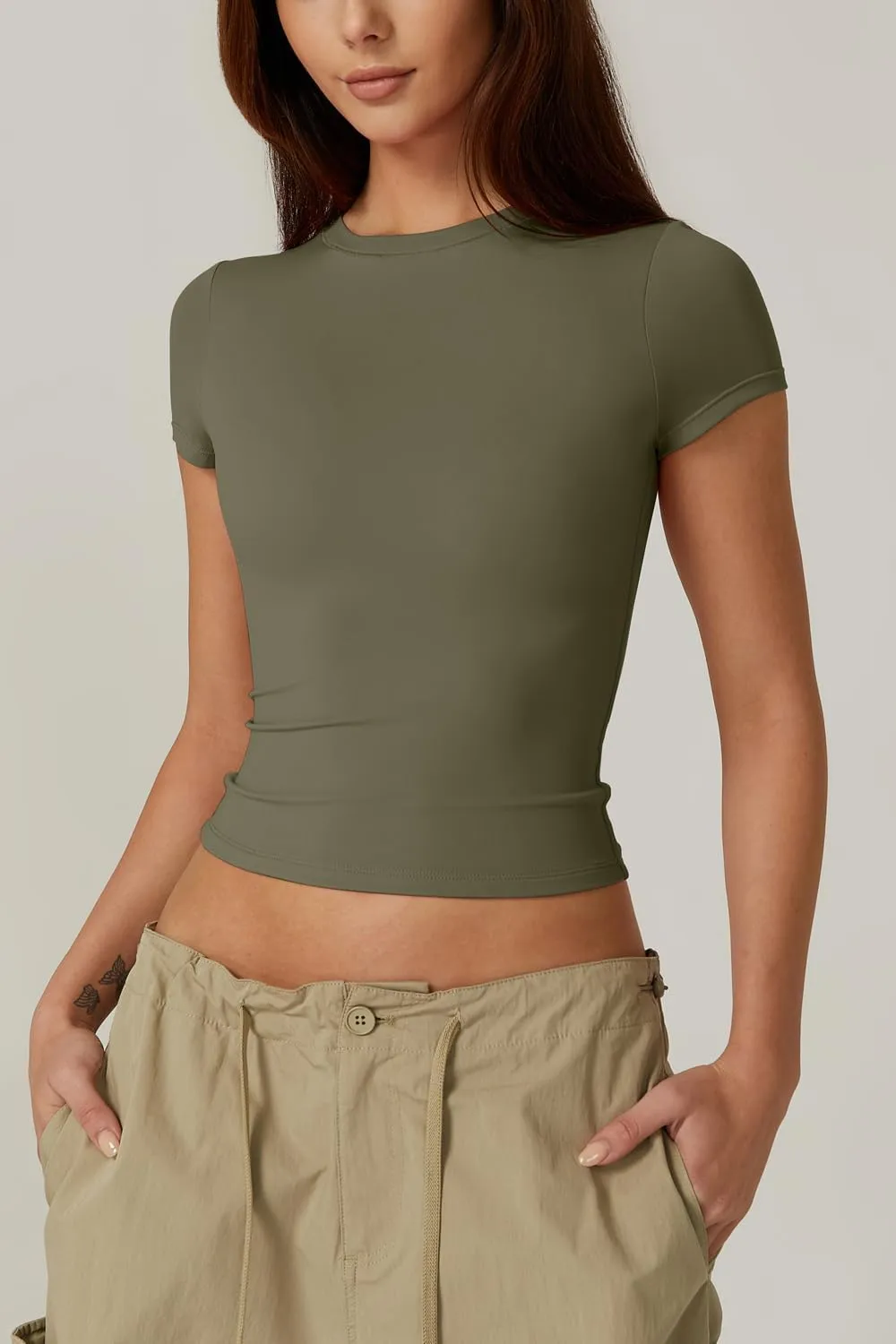 QINSEN Women's Crew Neck Short Sleeve Double-Layer Tops Basic Slim Fit Going Out T Shirt